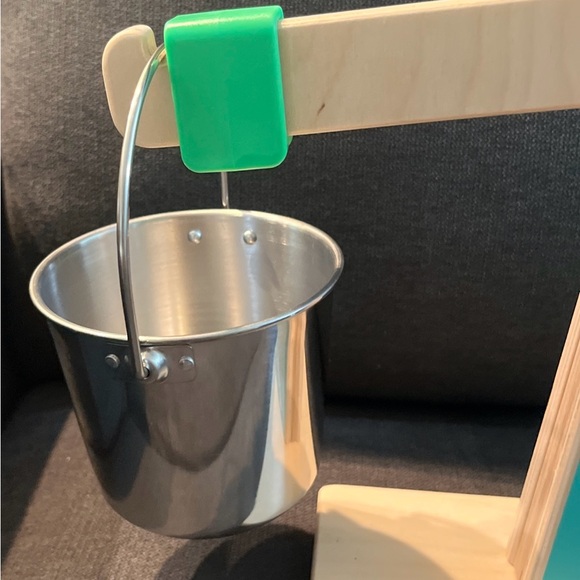 LOVEVERY "The Enthusiast Play" Every Which Weigh Scale & Pails (28-30 Months) - Picture 5 of 7